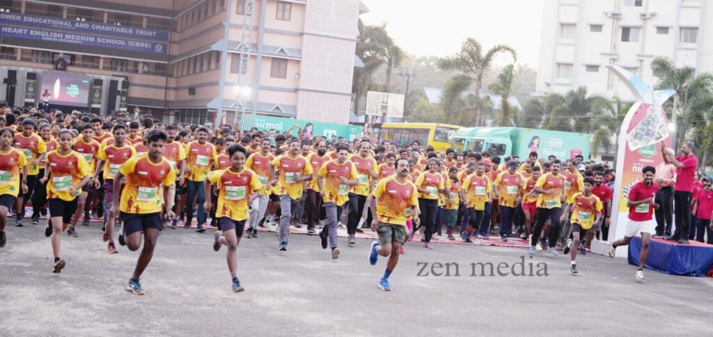 Mookkannoor marathon by Vikasana Samithi 